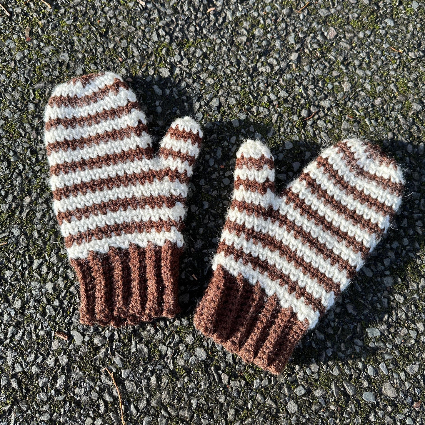 Crochet Mittens Pattern
