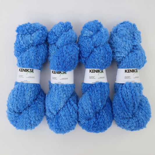 Chunky Alpaca and Highland Wool Yarn 100g in colour Dodger Blue