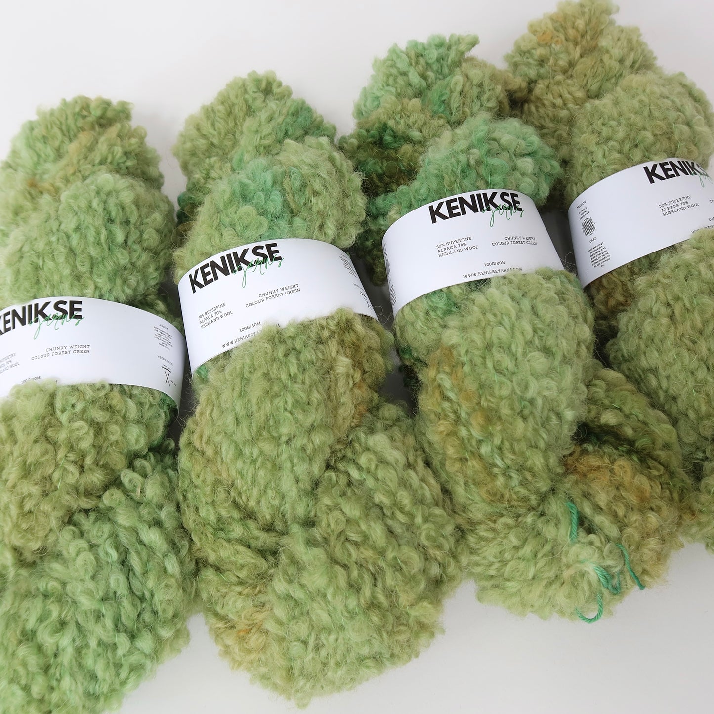 Chunky Alpaca and Highland Wool Yarn 100g in colour Forest Green