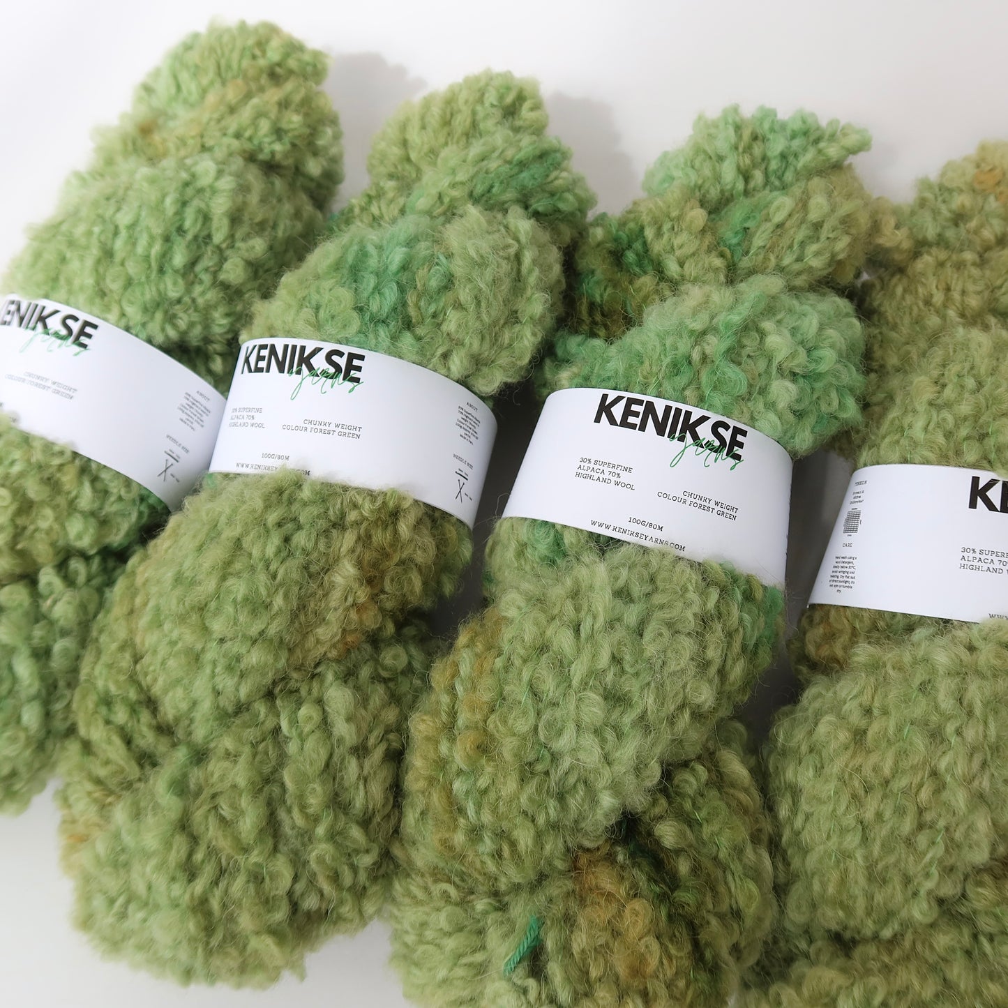 Chunky Alpaca and Highland Wool Yarn 100g in colour Forest Green