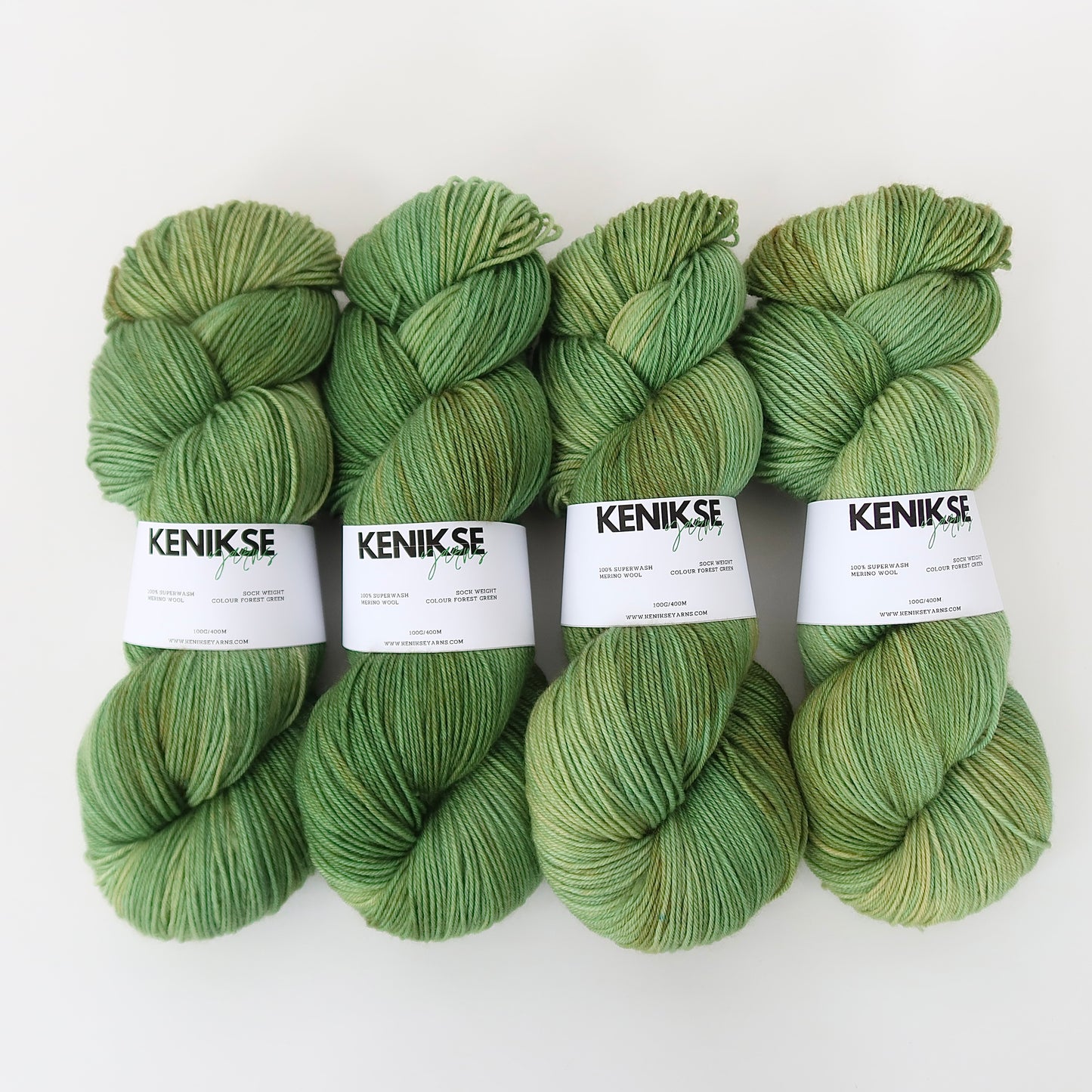4-ply Superwash Merino Wool Yarn 100g in colour Forest Green