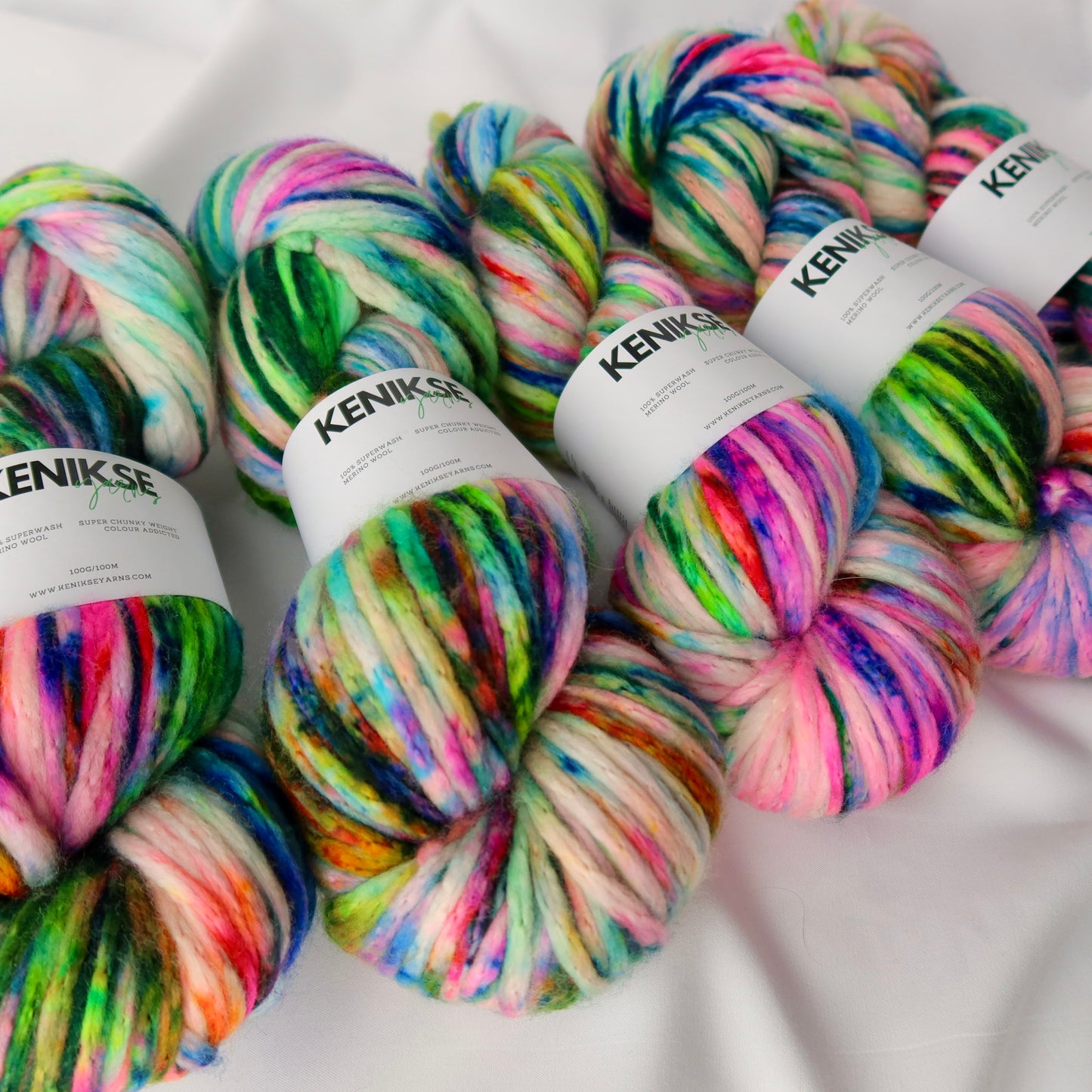 Super Chunky Superwash Merino Wool Yarn 100g in colour Addicted