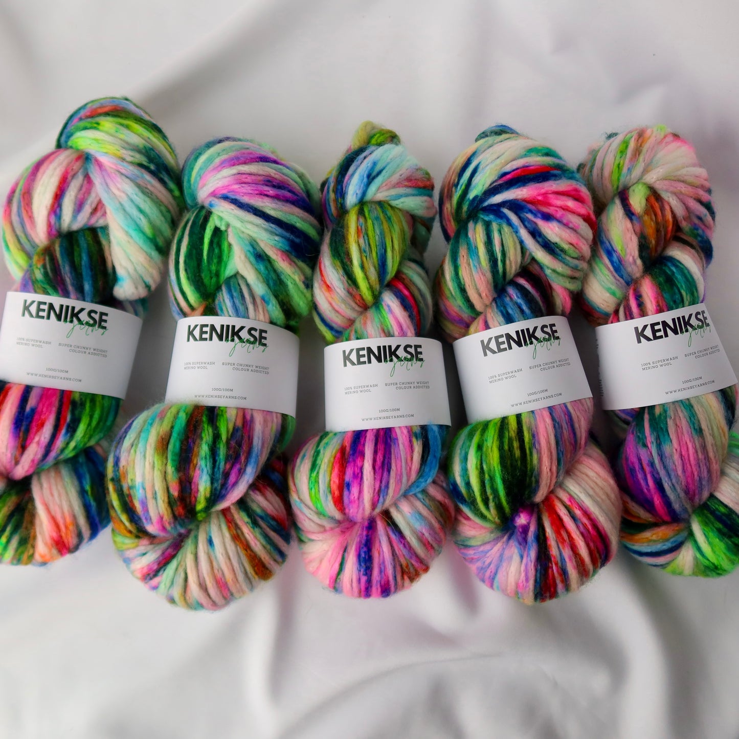 Super Chunky Superwash Merino Wool Yarn 100g in colour Addicted