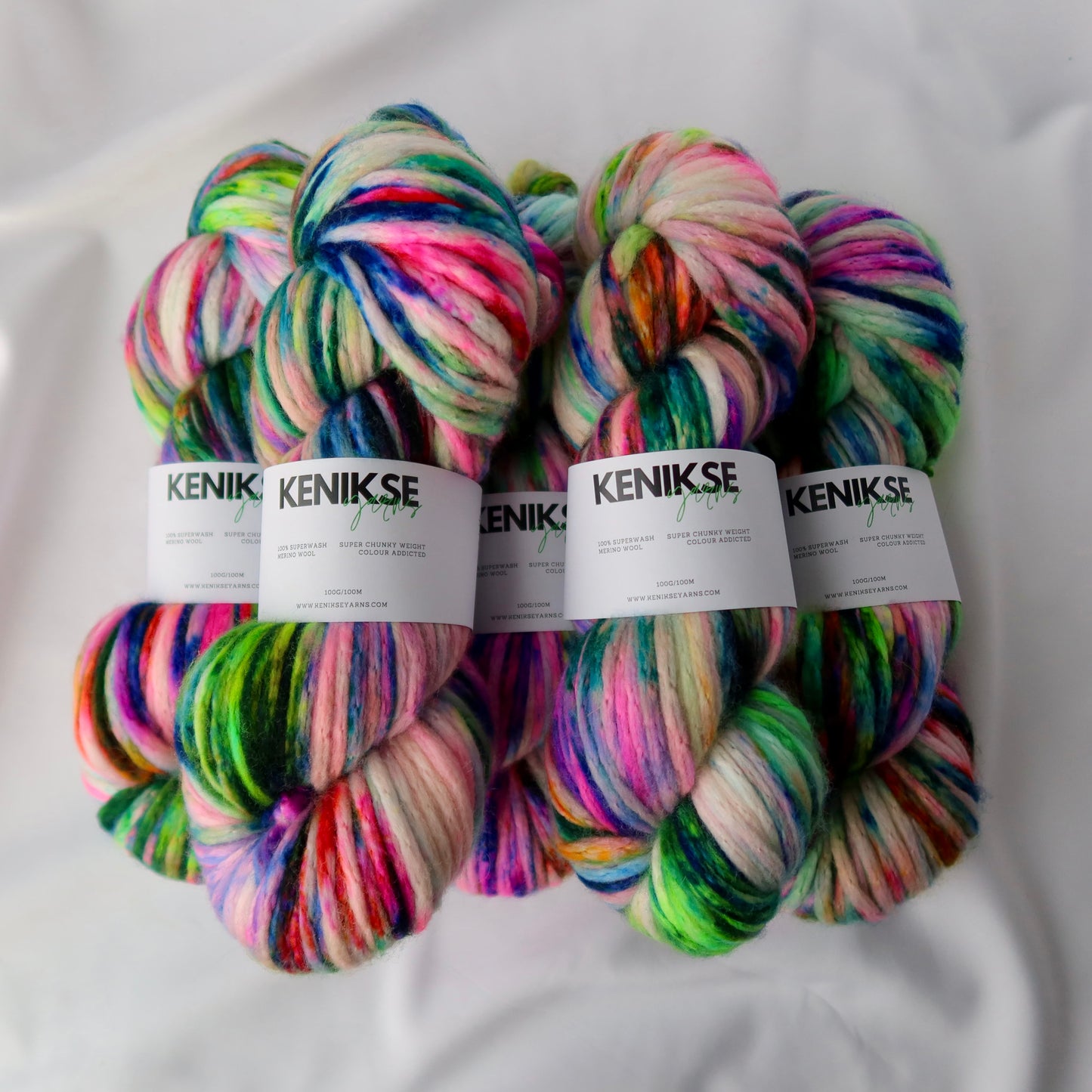 Super Chunky Superwash Merino Wool Yarn 100g in colour Addicted