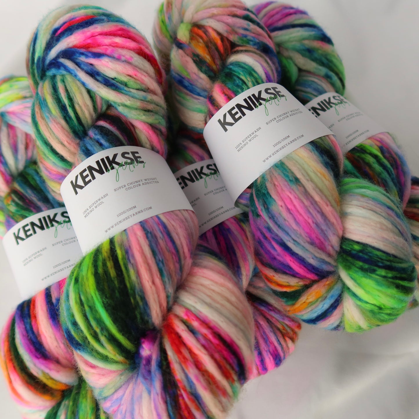 Super Chunky Superwash Merino Wool Yarn 100g in colour Addicted