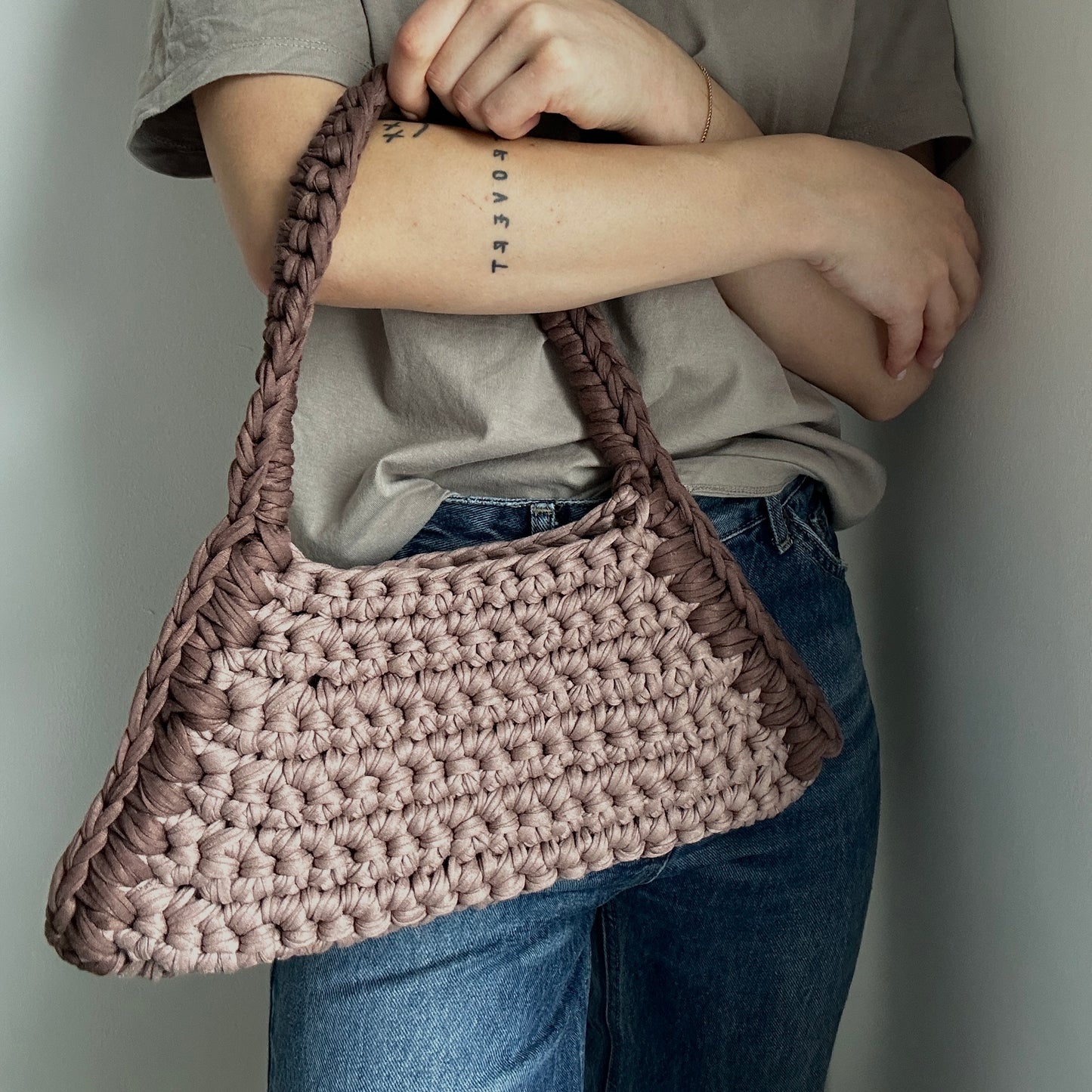 Crochet T-Shirt Yarn Handbag Pattern