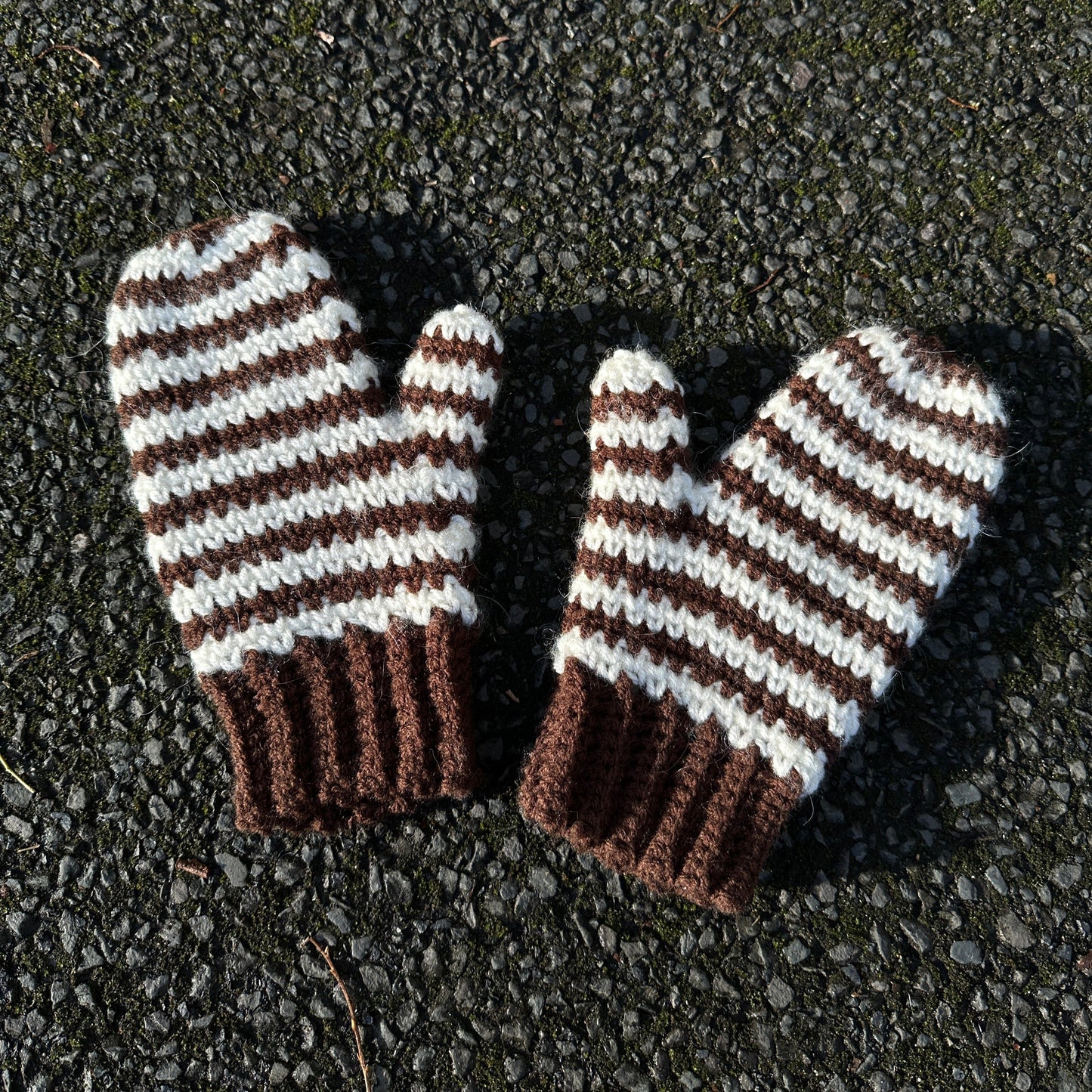 Crochet Mittens Pattern