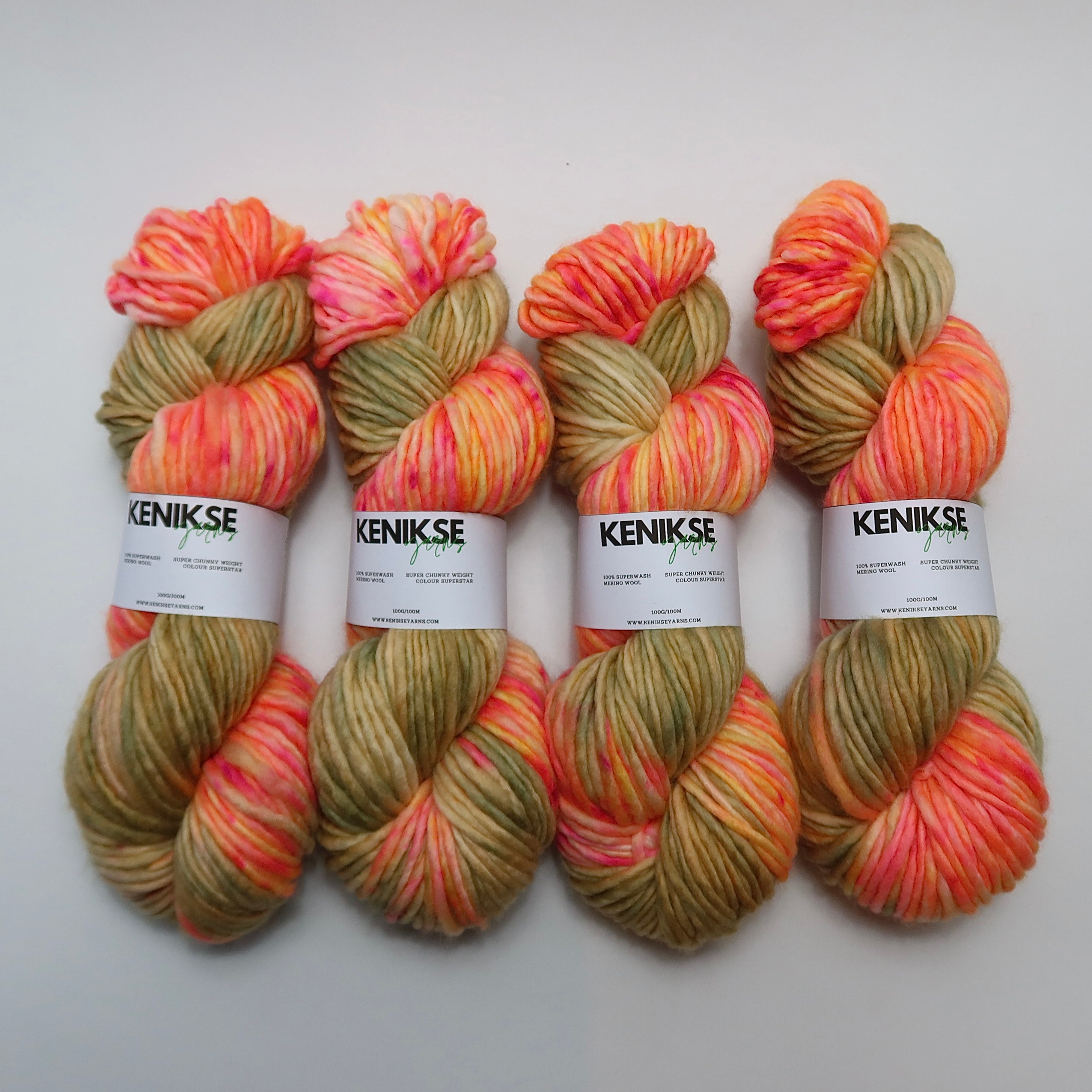 Super Chunky Superwash Merino Wool Yarn 100g in colour Superstar Kenikse Yarns