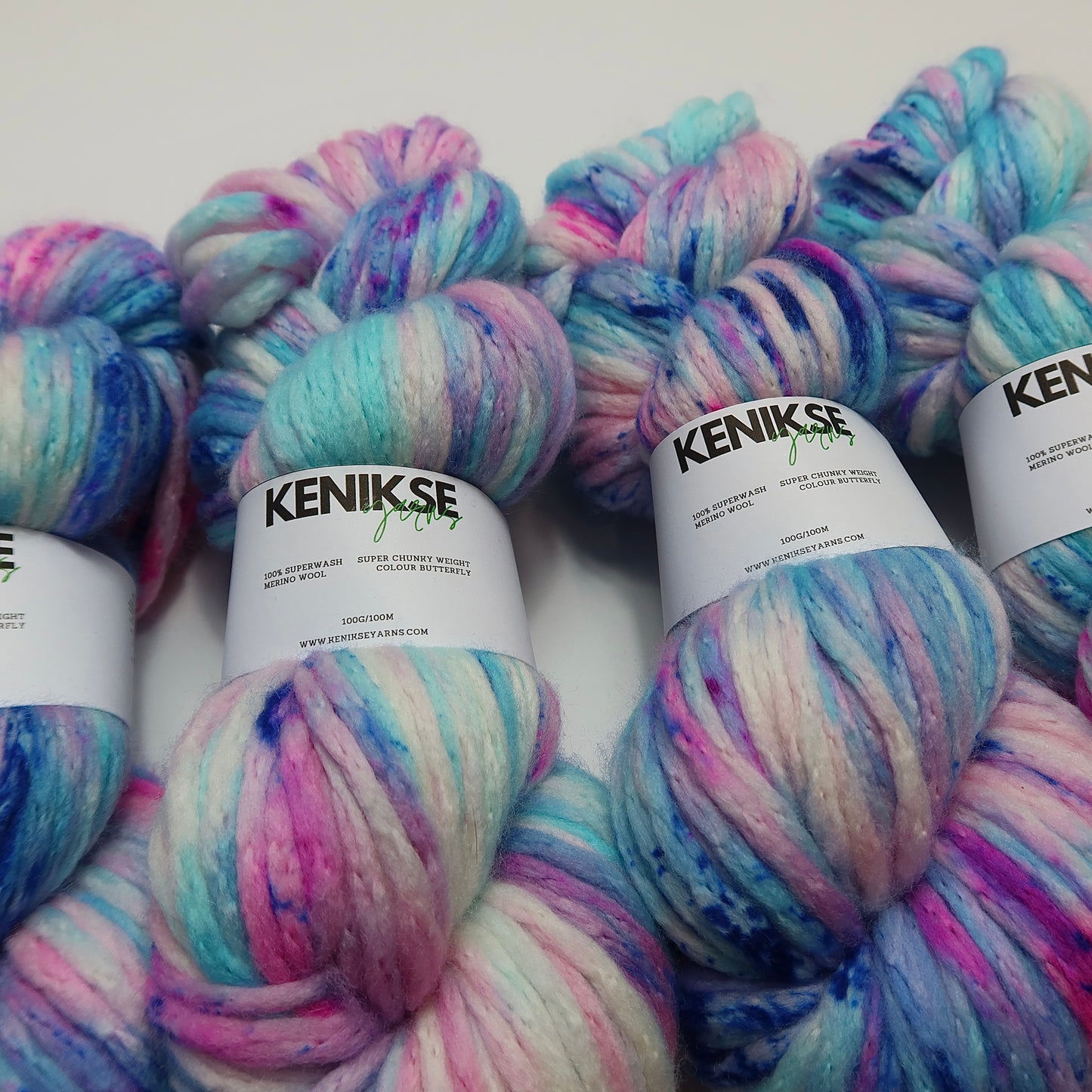 Super Chunky Superwash Merino Wool Yarn 100g in colour Butterfly