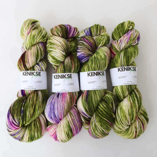 DK Superwash Merino Wool Yarn 100g in colour Bloom