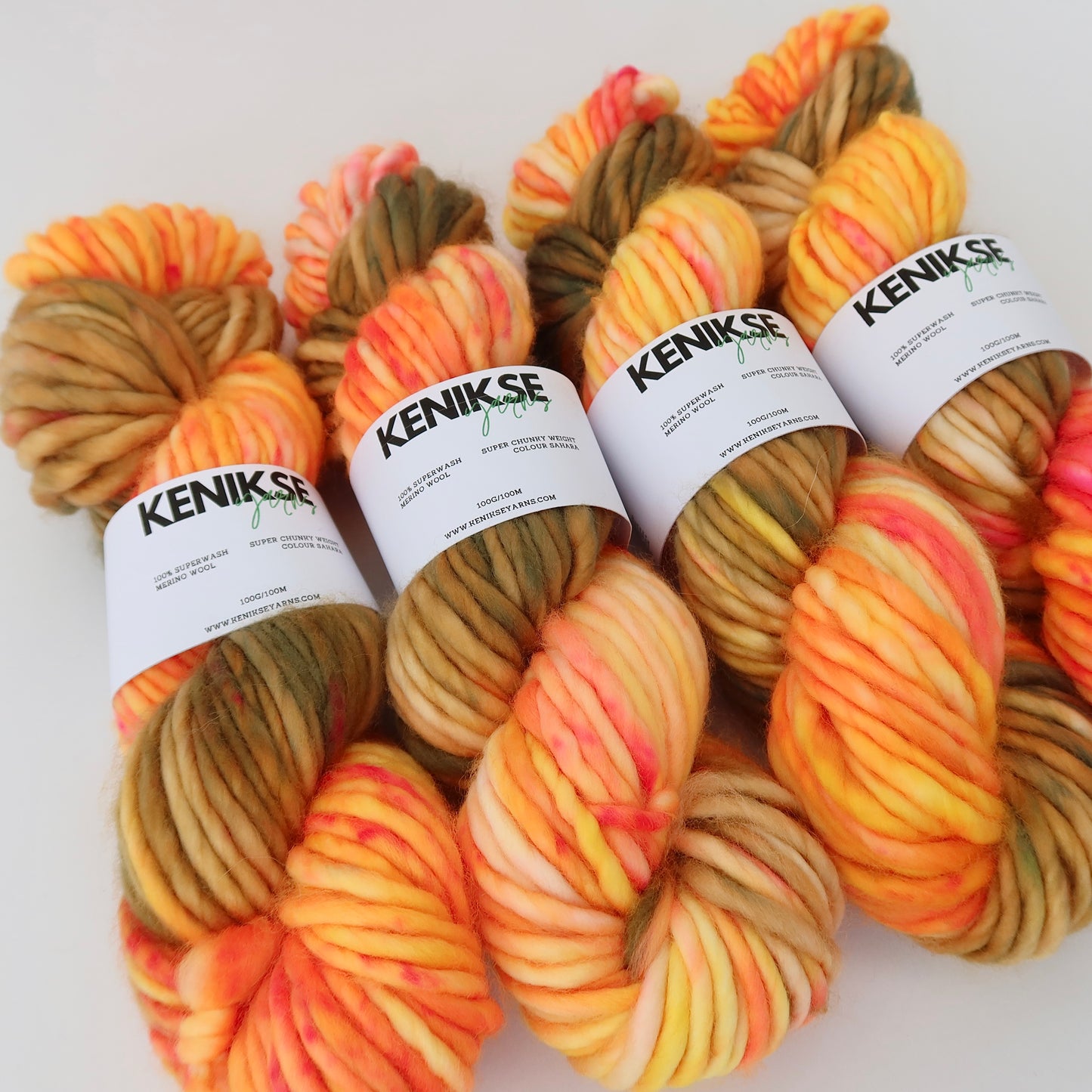 Super Chunky Superwash Merino Wool Yarn 100g in colour Sahara