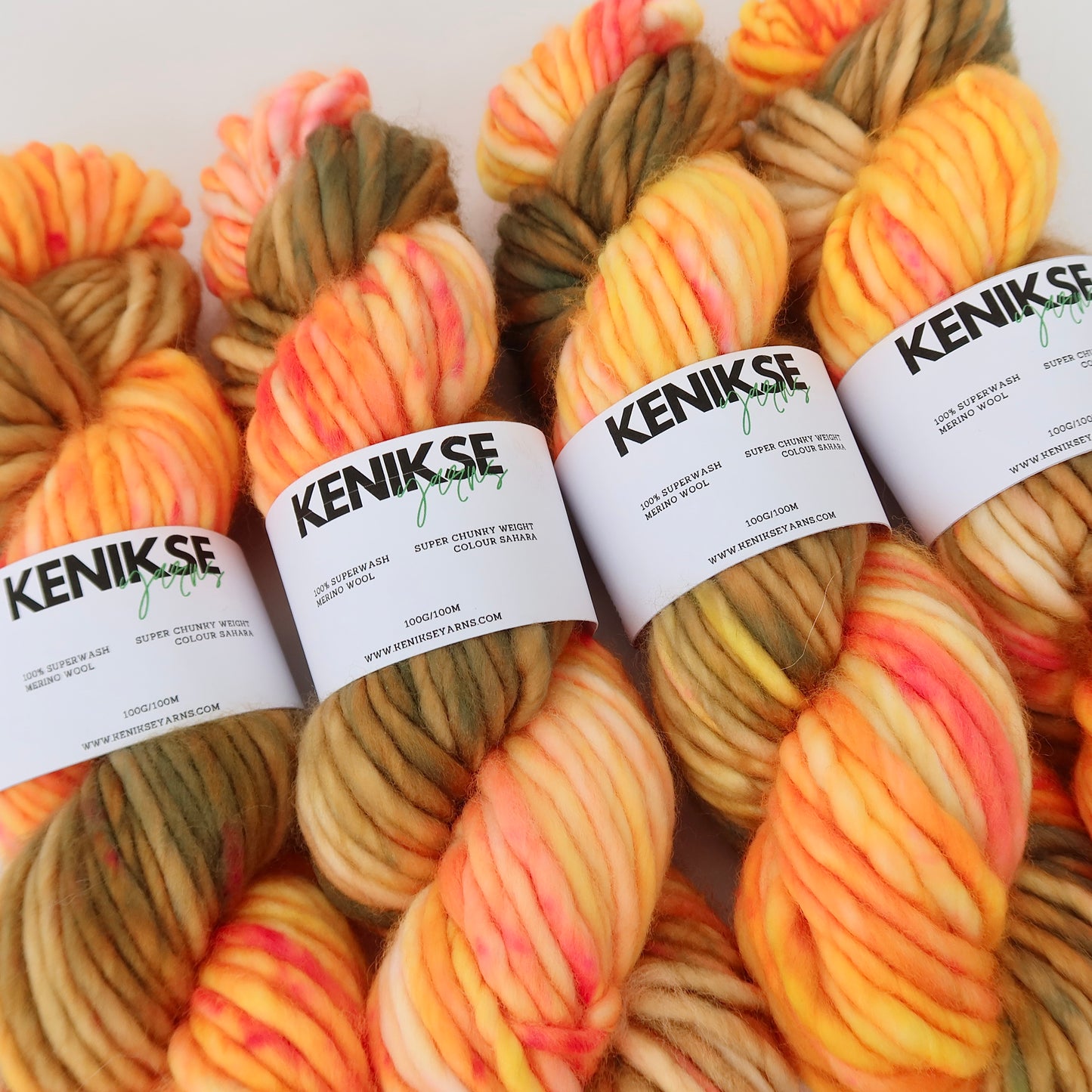 Super Chunky Superwash Merino Wool Yarn 100g in colour Sahara