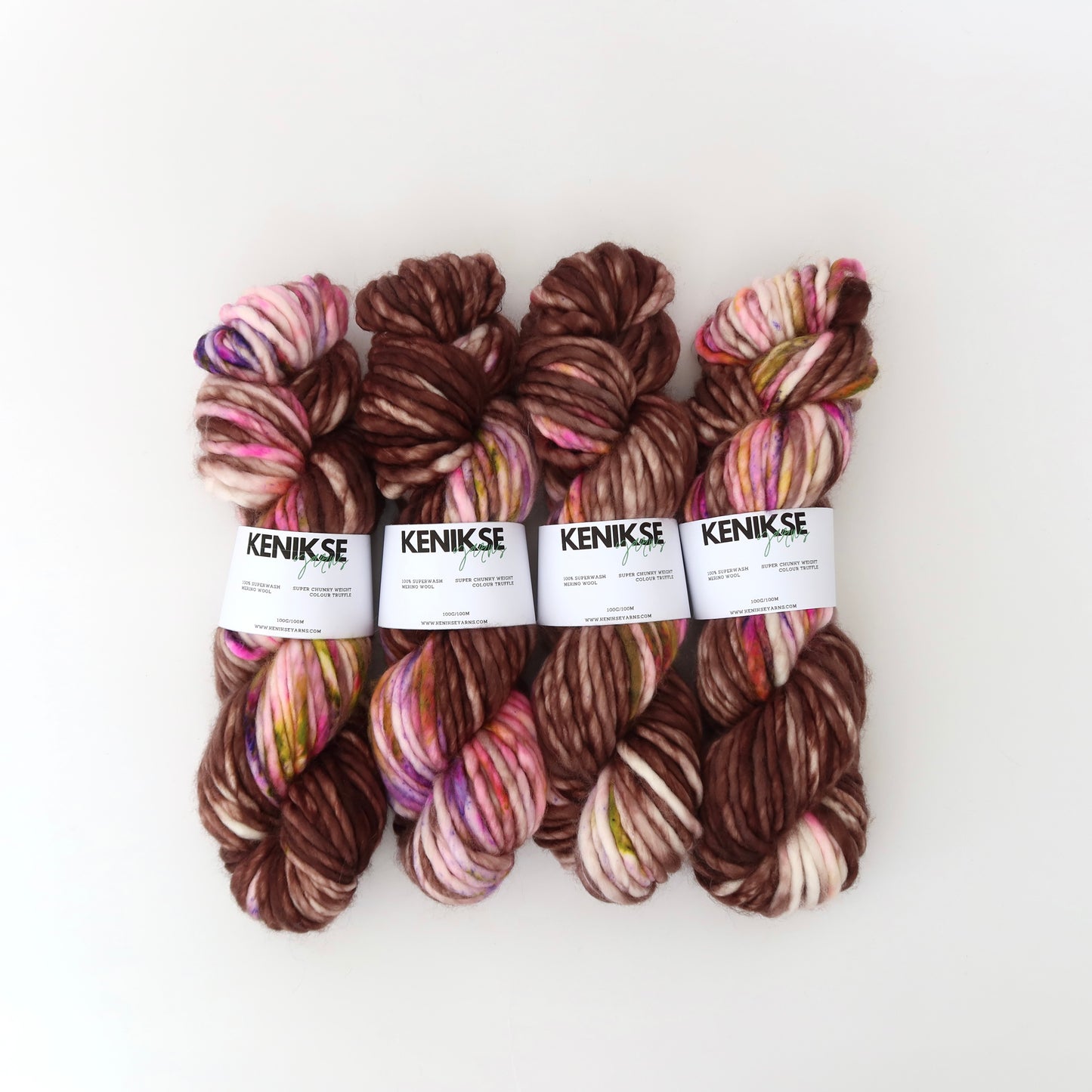 Super Chunky Superwash Merino Wool Yarn 100g in colour Truffle