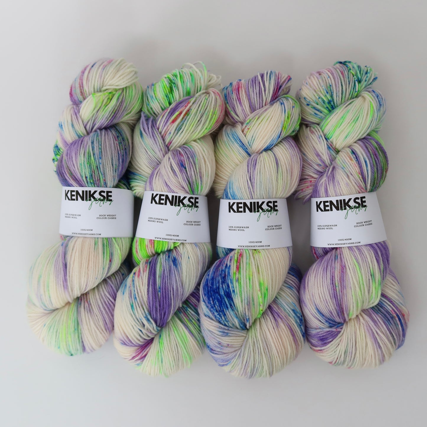 4-ply Superwash Merino Wool Yarn 100g in colour Cassis