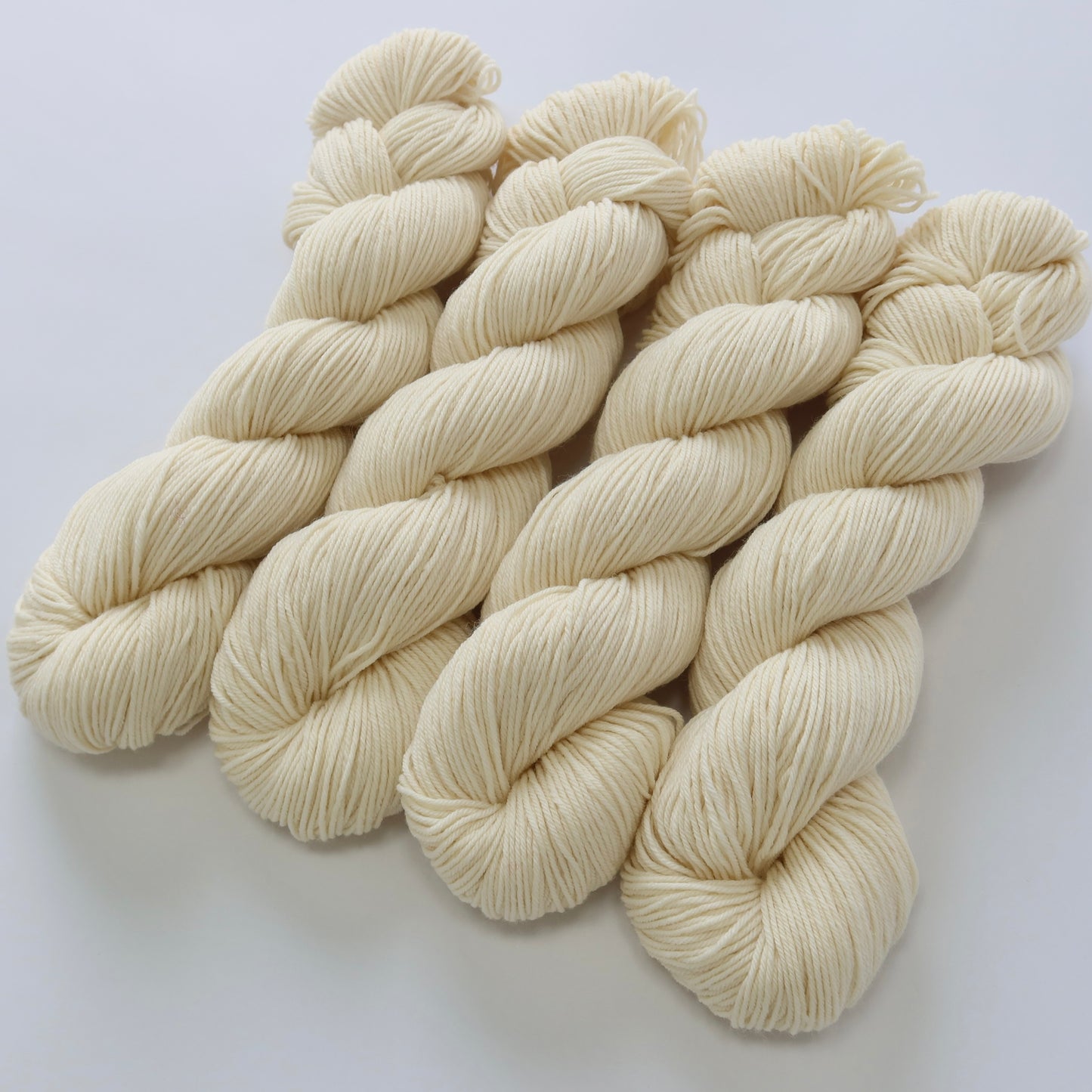 DK Superwash Bluefaced Leicester Wool and Nylon Yarn 100g undyed
